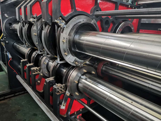 380v semi Automatische Gealigneerde Golf het Kartonproductielijn van de Matrijzensnijmachine